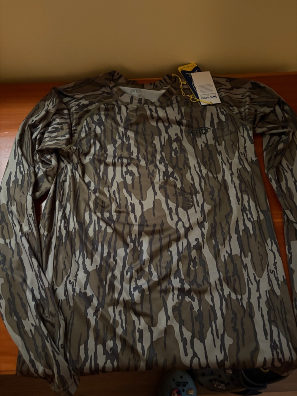 AFTCO Men's Camo Performance Long Sleeve - Olive & Brown